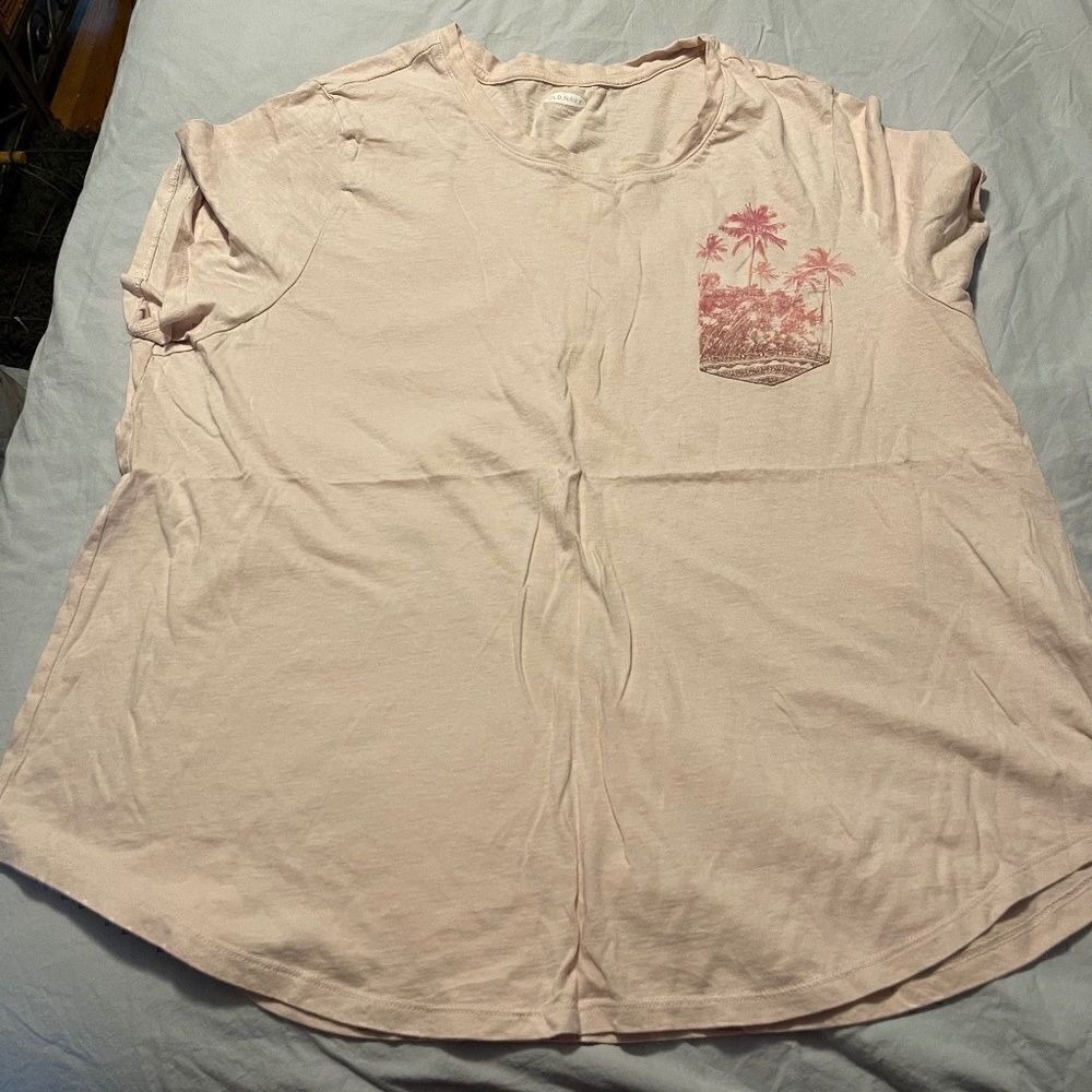 Old Navy Graphic Tee  